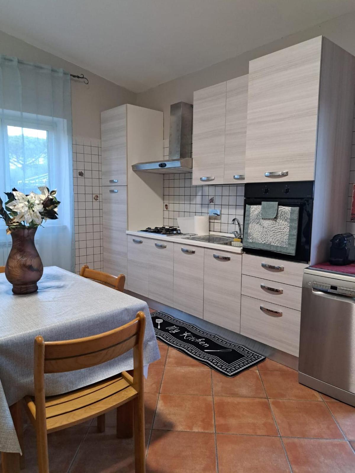 Apartment Roma Tor Vergata Con Giardino エクステリア 写真